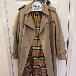 Burberry Women’s Vintage Trench Coat
